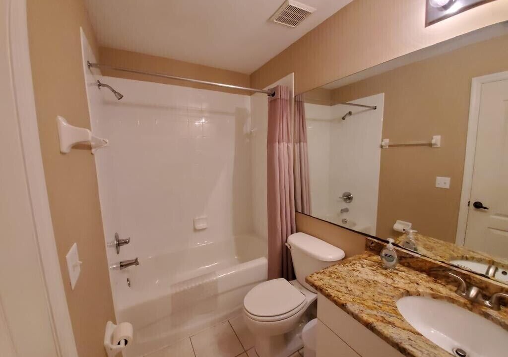 Photo of Bathroom in Stoneybrook