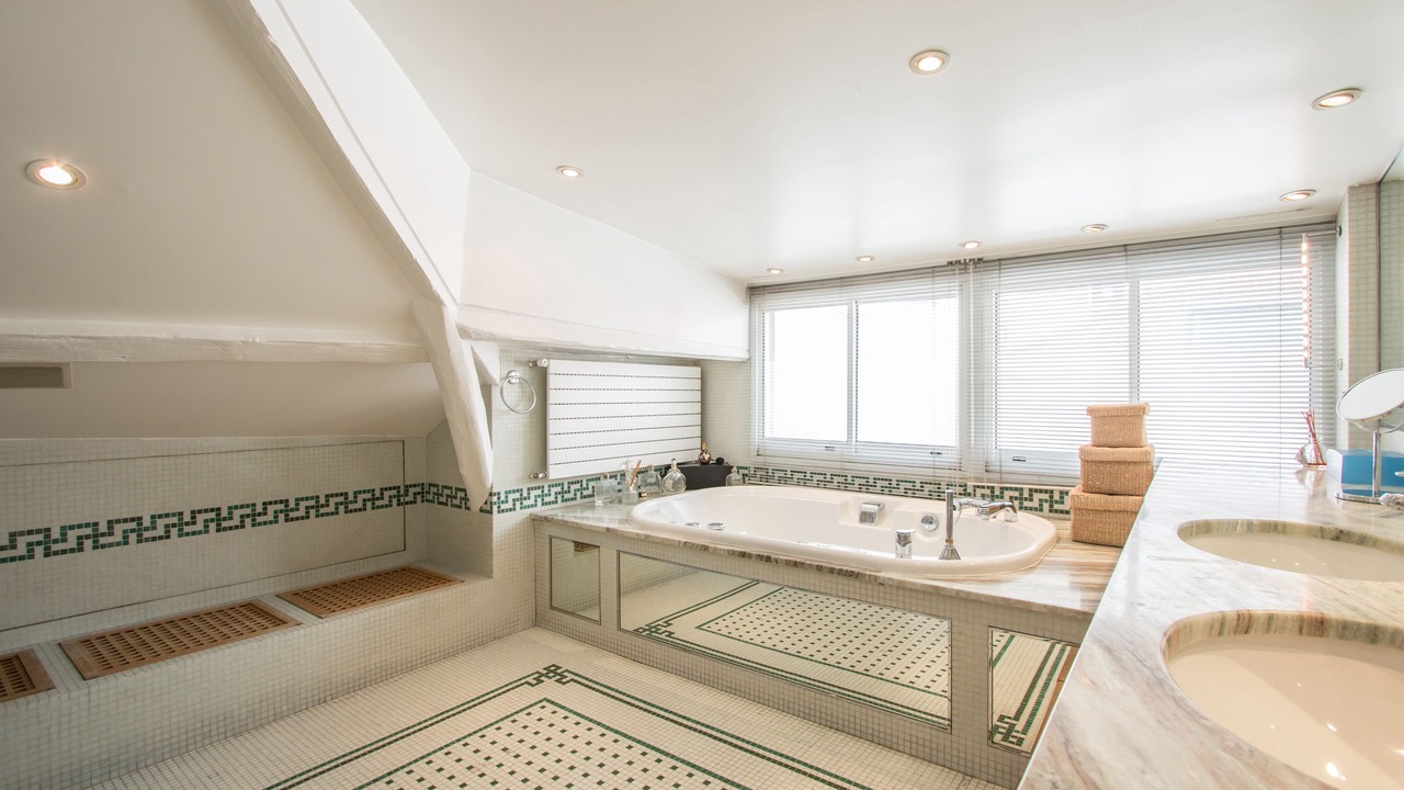 Photo of Bedroom in Val-de-Grace