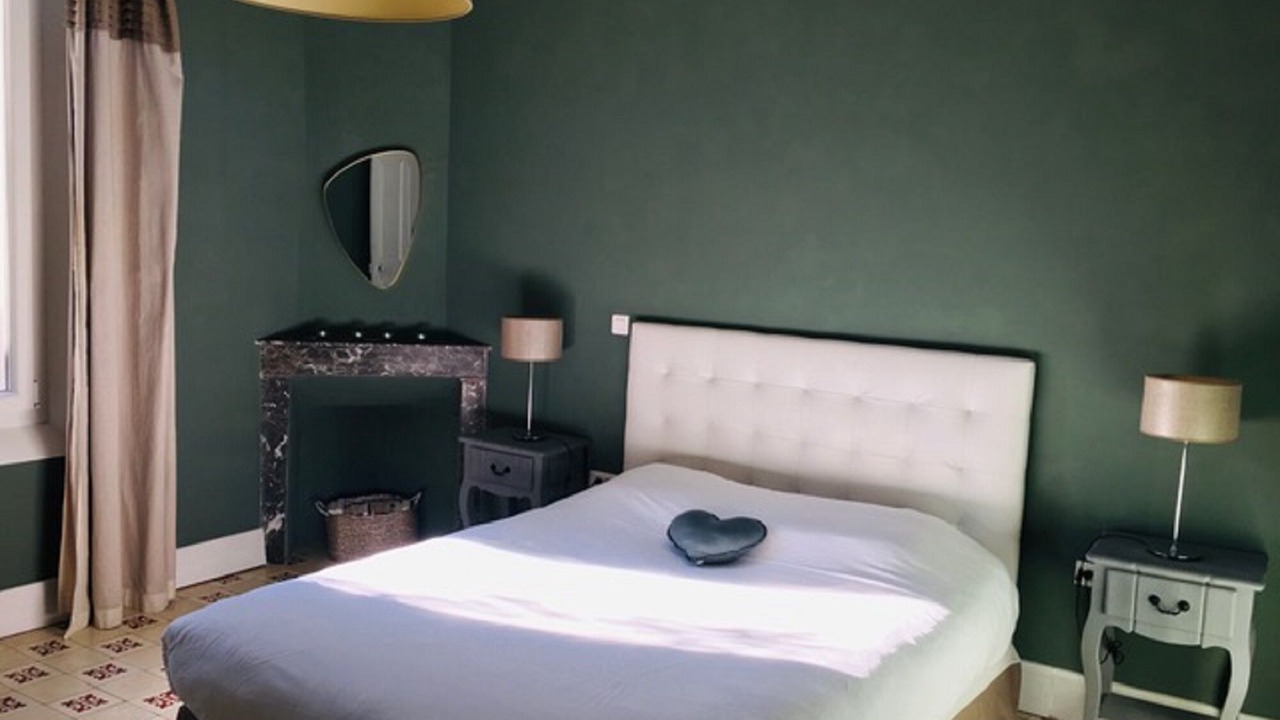 Photo of Bedroom in Loriol-du-Comtat