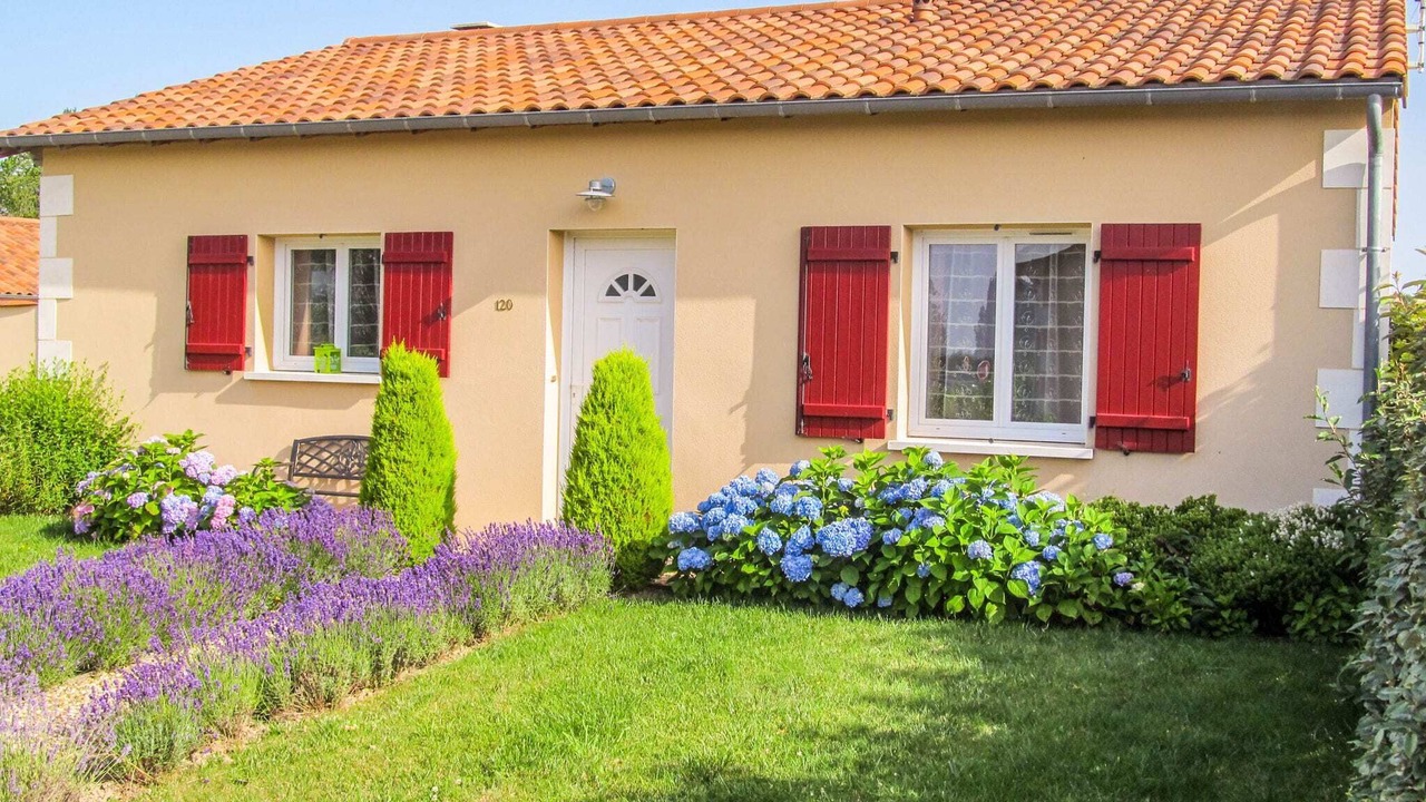 Photo of Outdoor in Menigoute