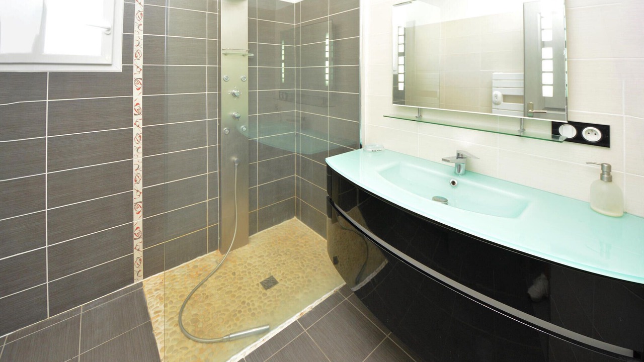 Photo of Bathroom in Saint-Gilles