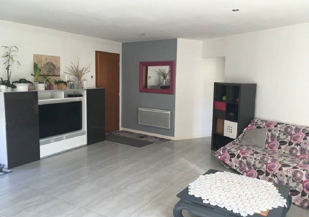 Photo of Livingroom in Meounes-les-Montrieux