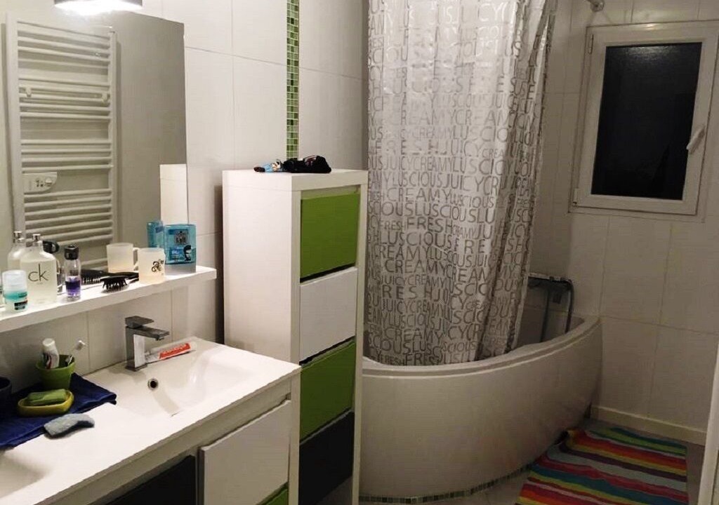 Photo of Bathroom in Meounes-les-Montrieux