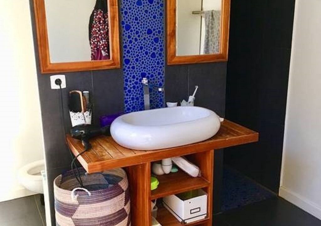 Photo of Bathroom in Meounes-les-Montrieux
