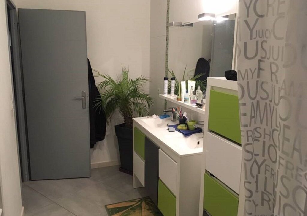 Photo of Bathroom in Meounes-les-Montrieux