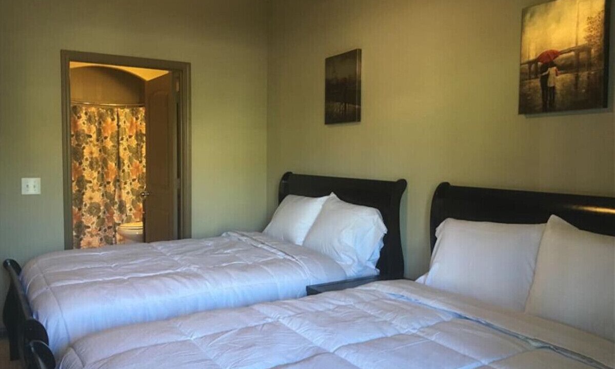 Photo of Bedroom in Grogan's Mill