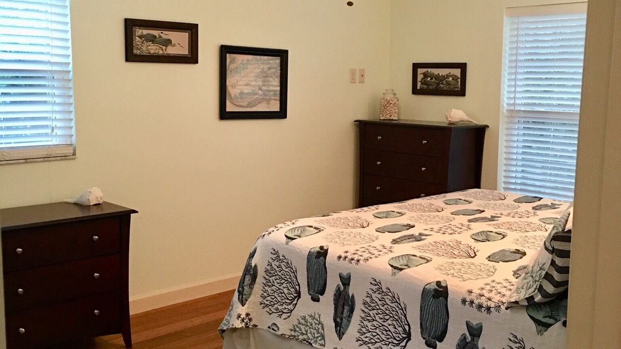 Photo of Bedroom in Tarpon Springs