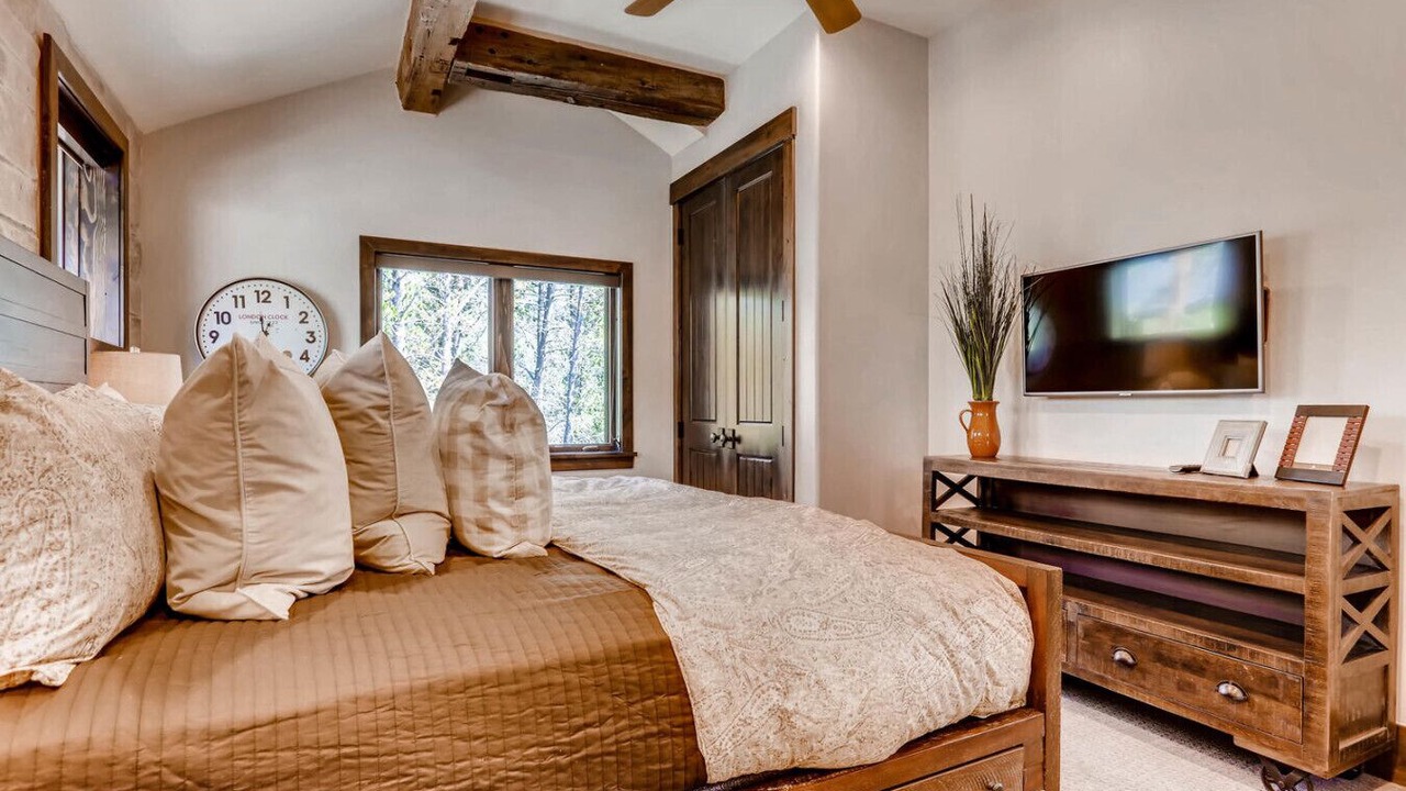 Photo of Bedroom in Copper Mountain