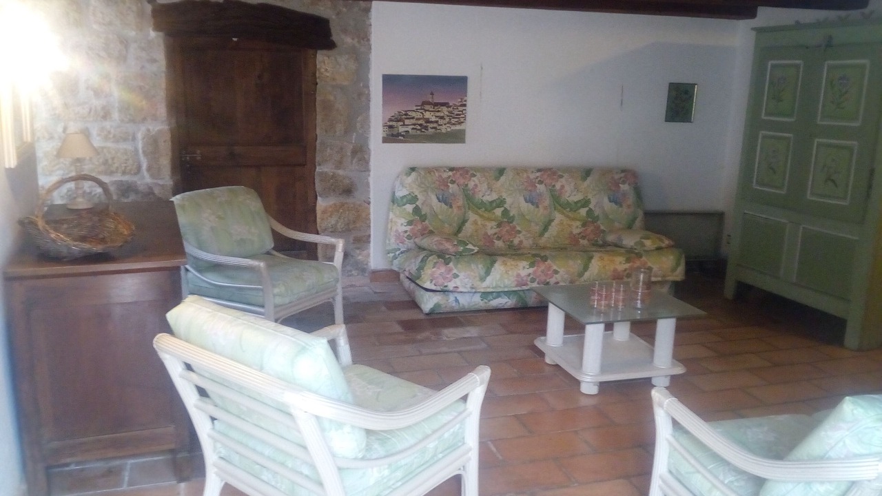 Photo of Livingroom in Saint-Pierre-de-Colombier