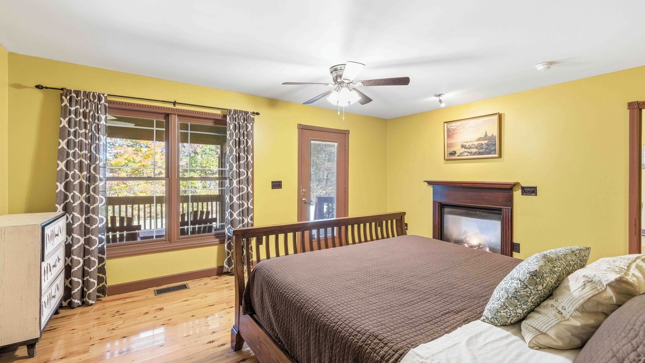 Photo of Bedroom in Sautee Nacoochee