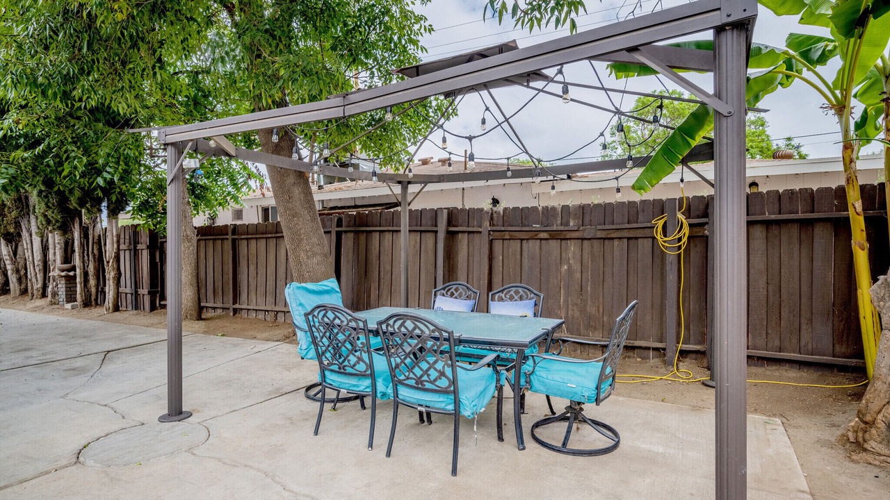 Photo of Outdoor in Sherman Oaks