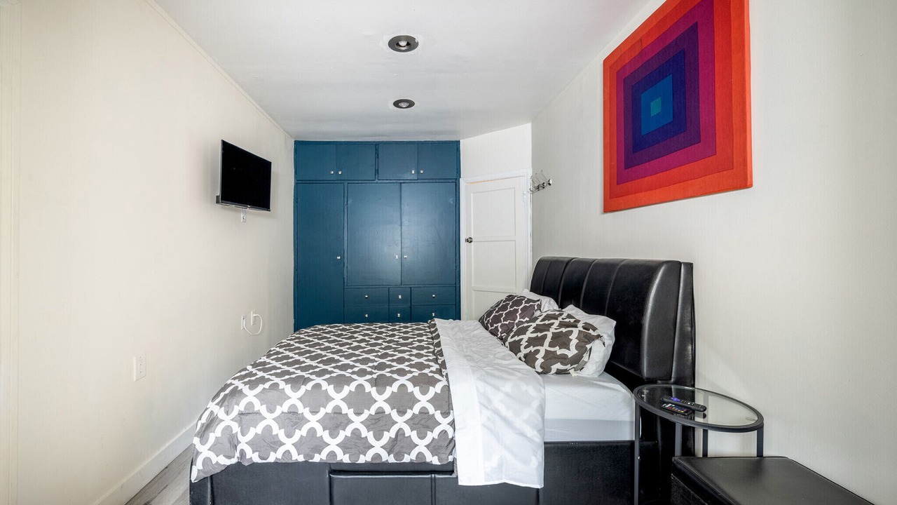 Photo of Bedroom in Sherman Oaks