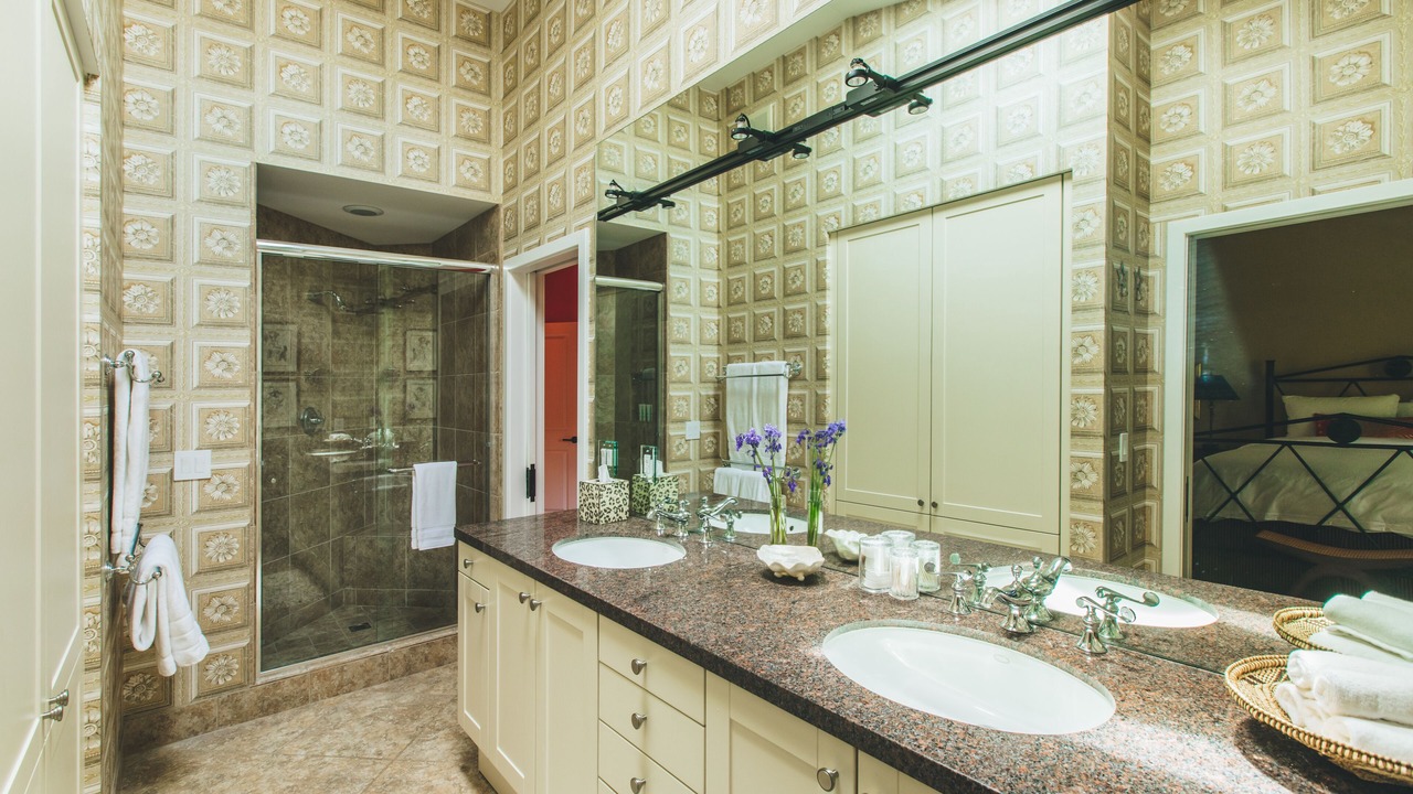 Photo of Bathroom in Caspar