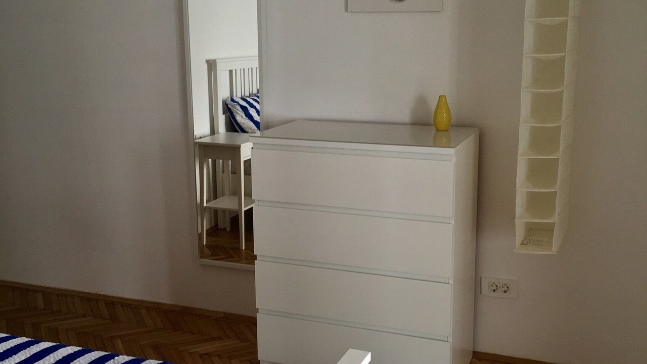 Photo of Bedroom in Molunat