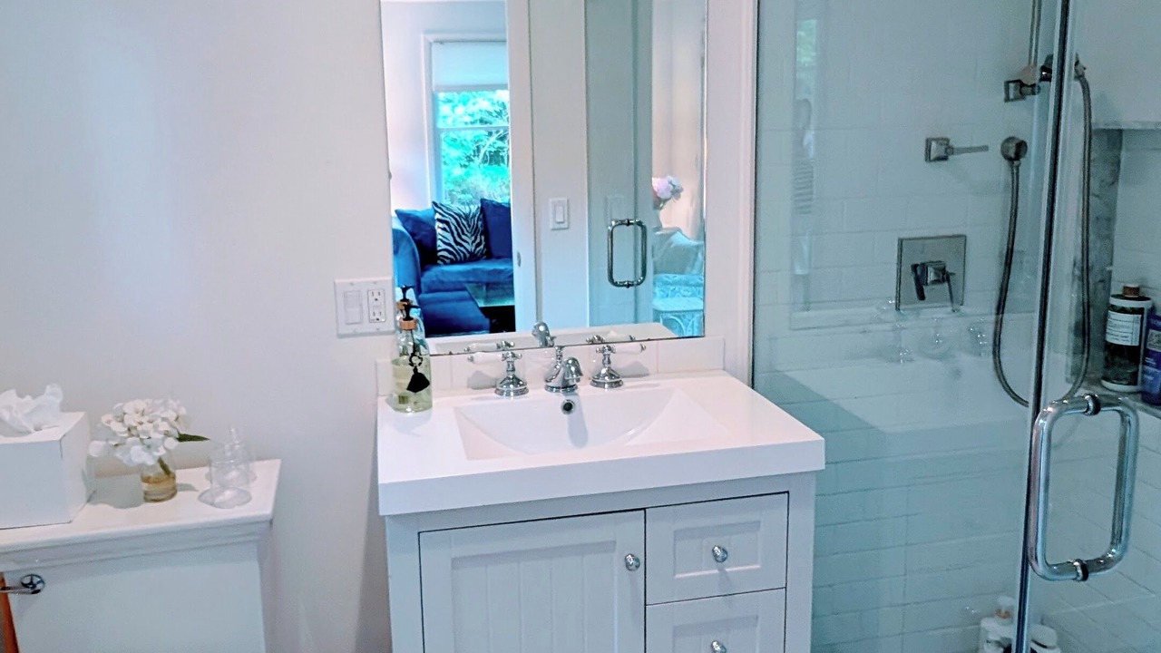 Photo of Bathroom in Beach Hampton