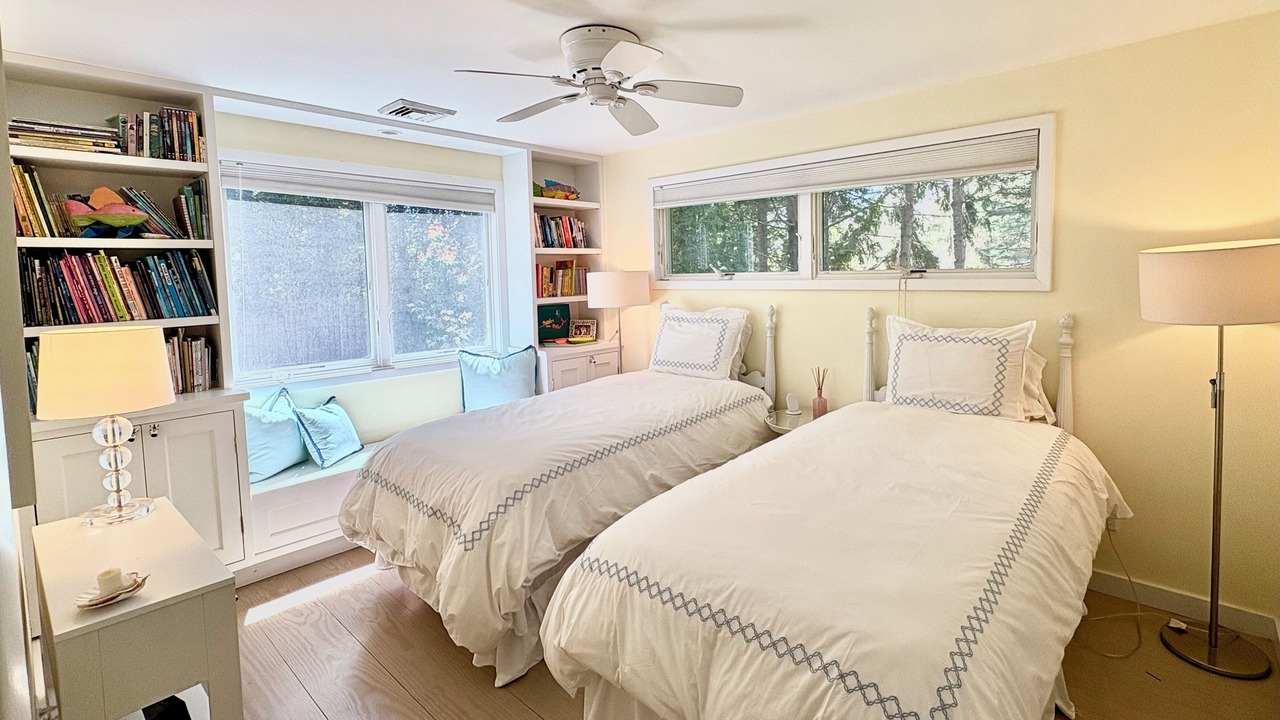 Photo of Bedroom in Beach Hampton