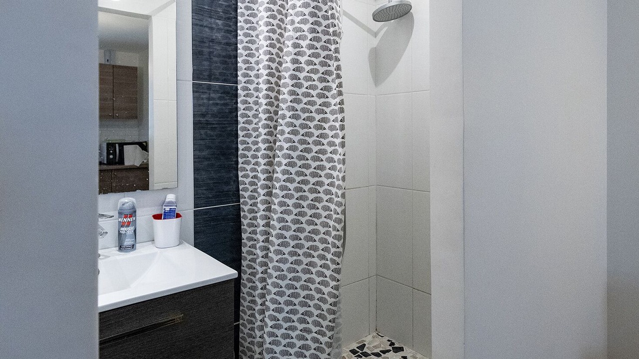 Photo of Bathroom in Notre-Dame