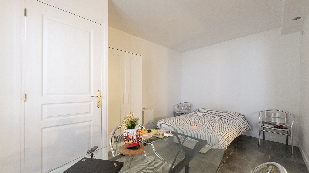 Photo of Bedroom in Notre-Dame