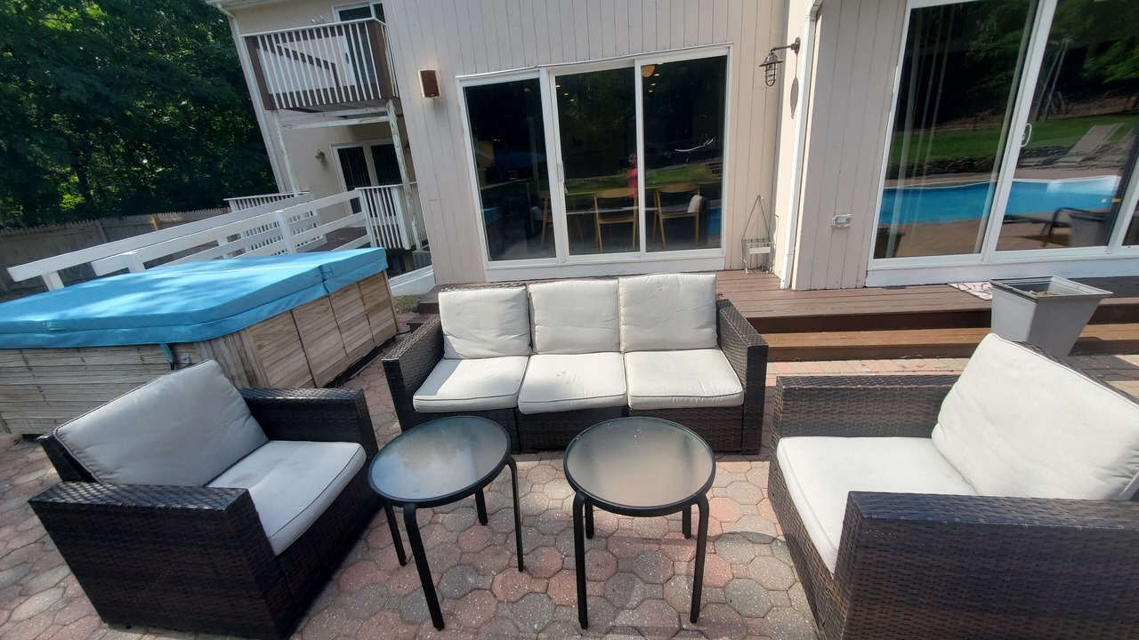 Photo of Patio Balcony in Wainscott Woods