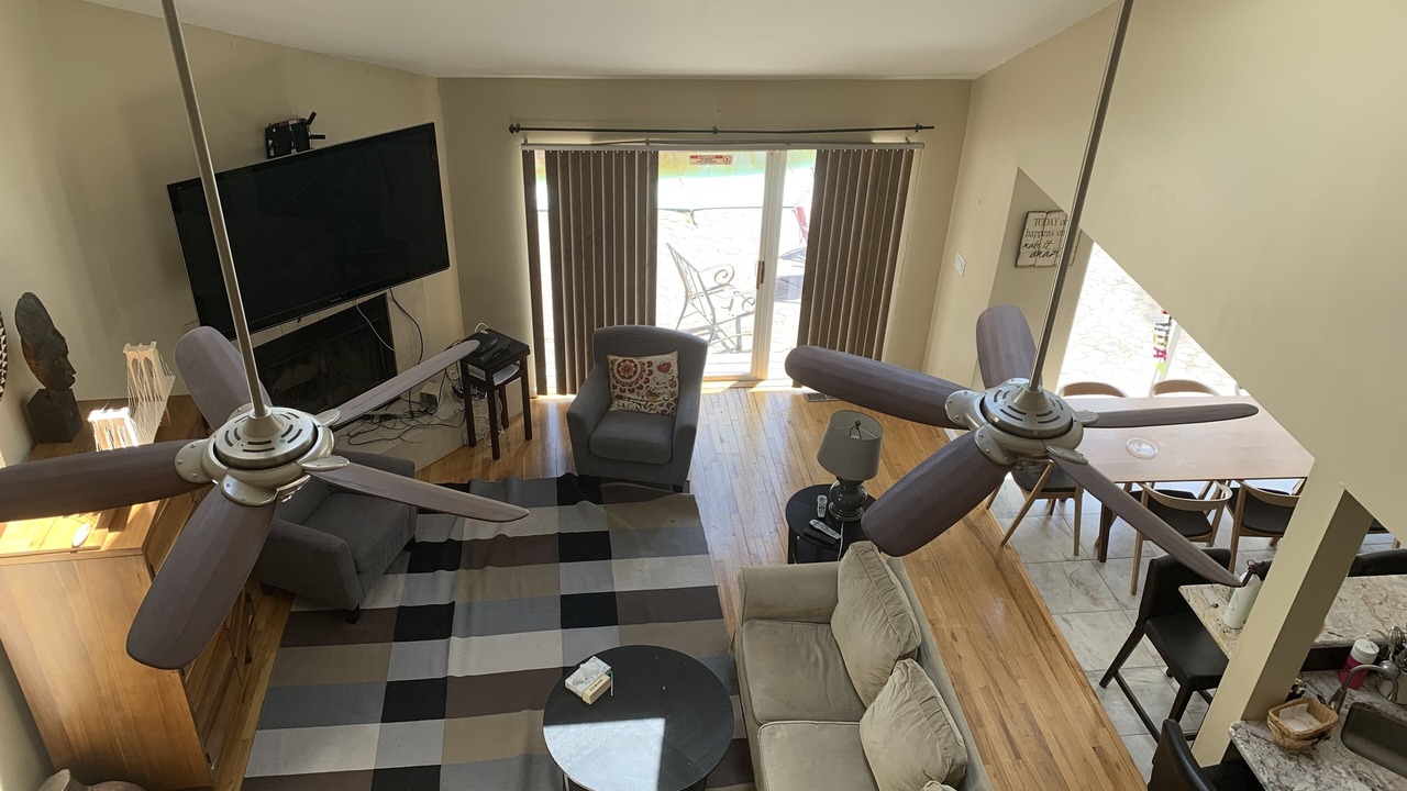 Photo of Livingroom in Wainscott Woods