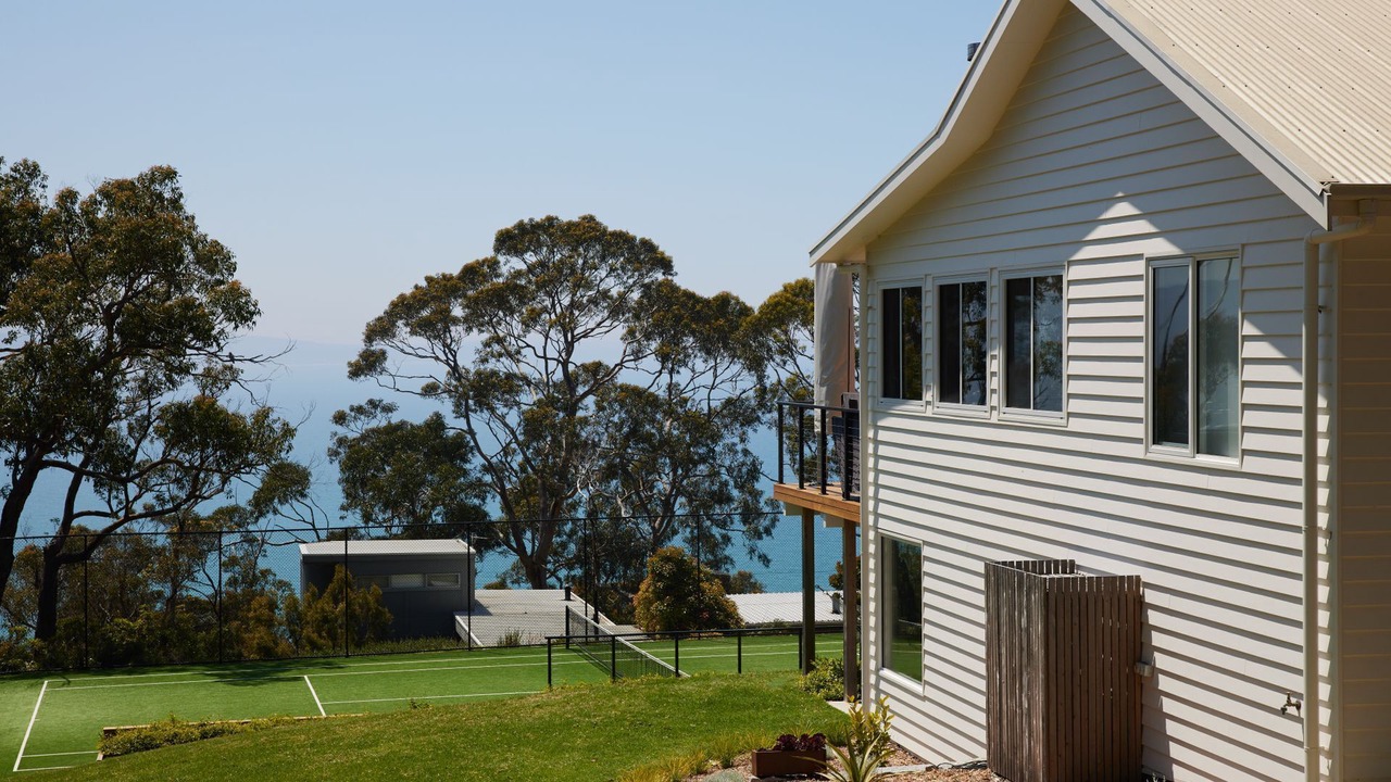 Photo of Others in Lorne