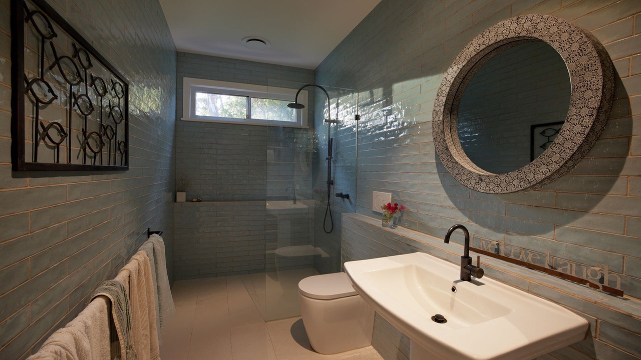 Photo of Bathroom in Lorne