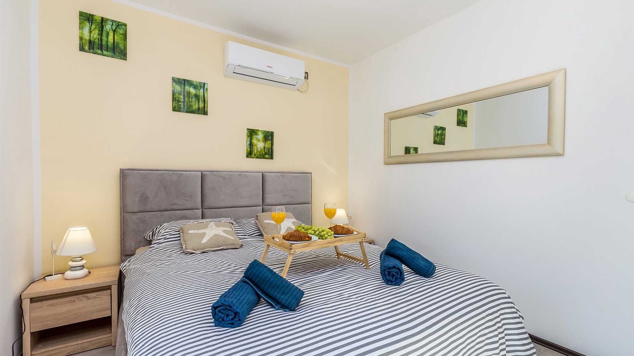 Photo of Bedroom in Brzac