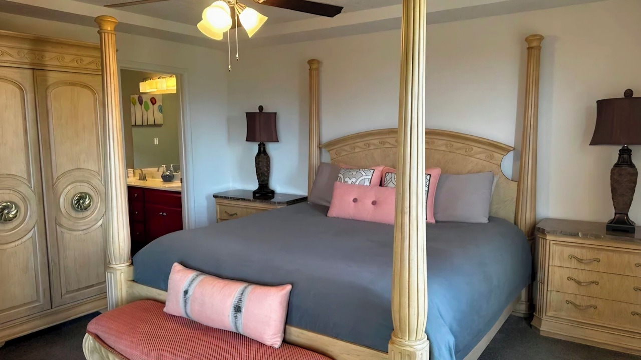 Photo of Bedroom in Corrales