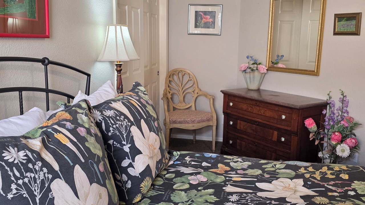 Photo of Bedroom in Corrales