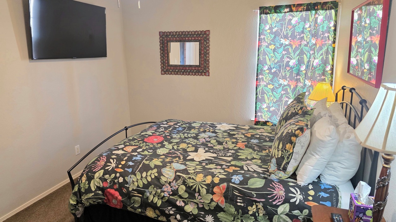 Photo of Bedroom in Corrales