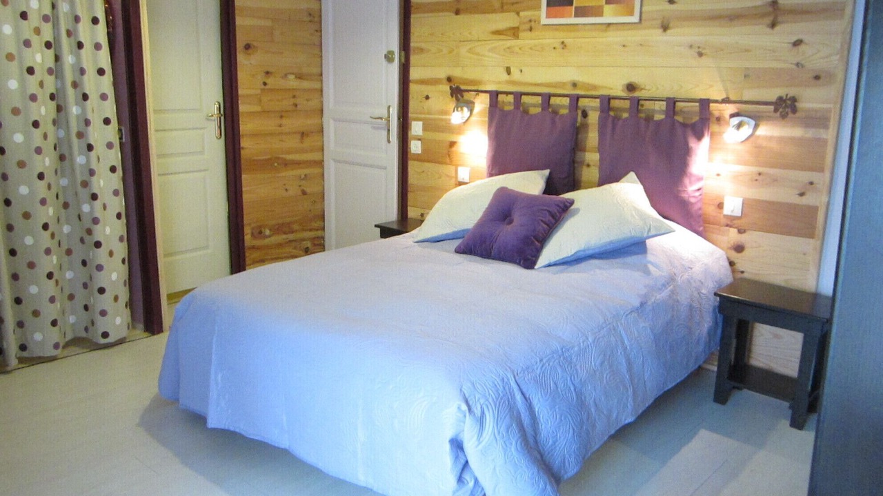 Photo of Bedroom in Saint-Jean-de-Sauves