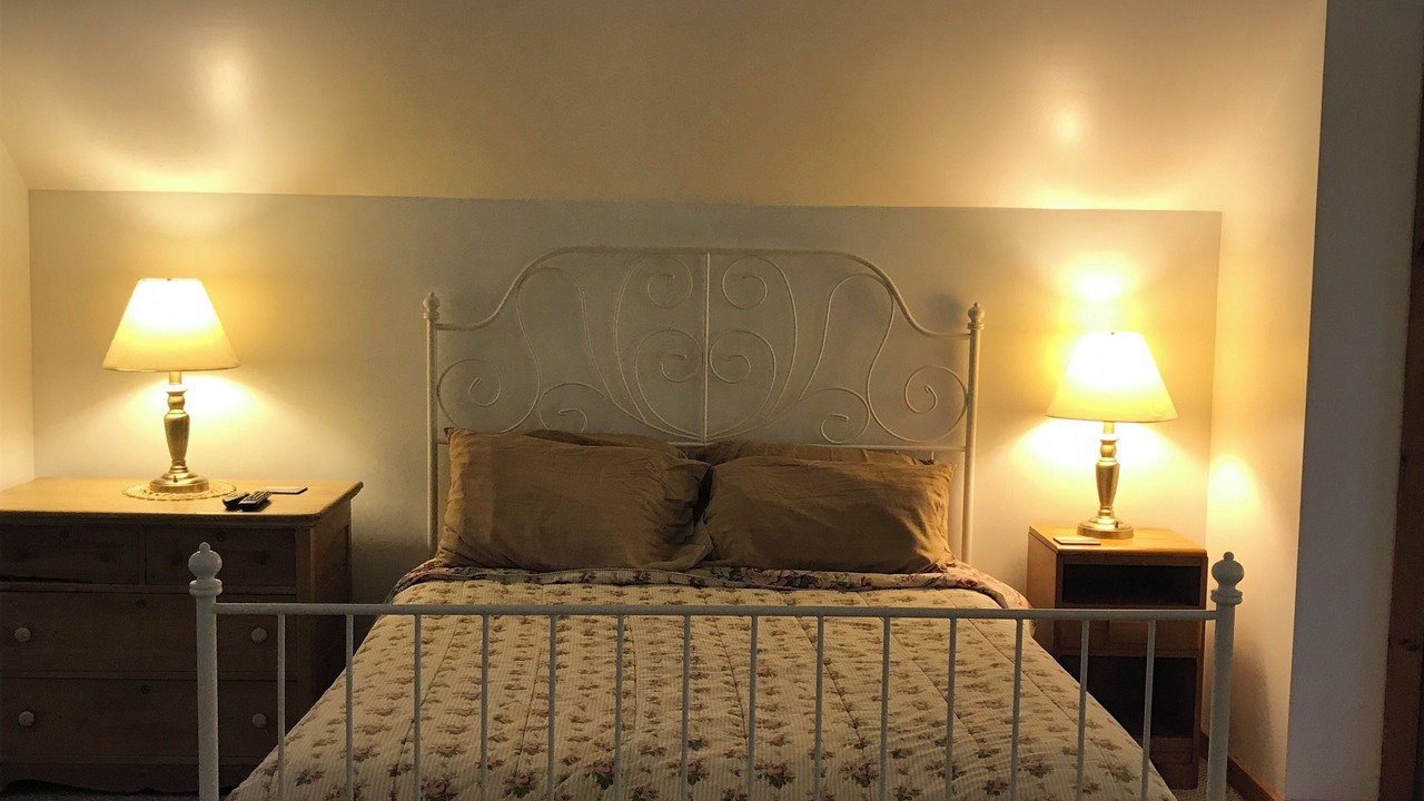 Photo of Bedroom in Lakeville