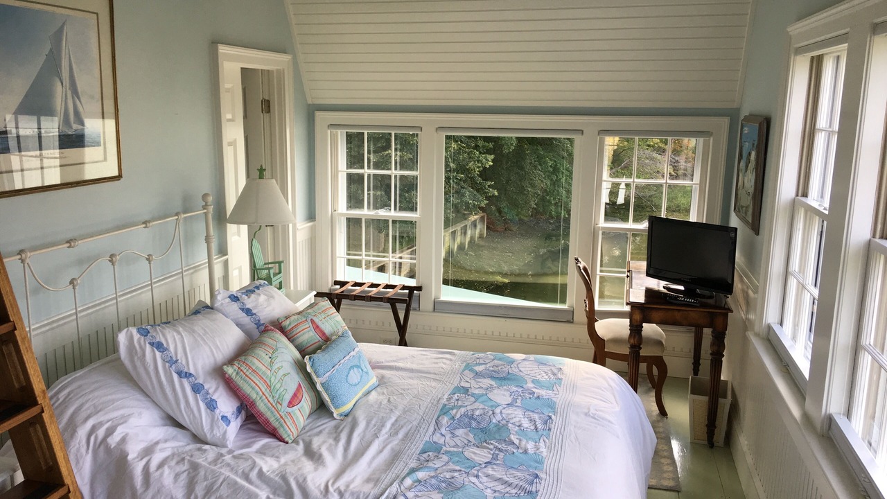 Photo of Bedroom in Duxbury