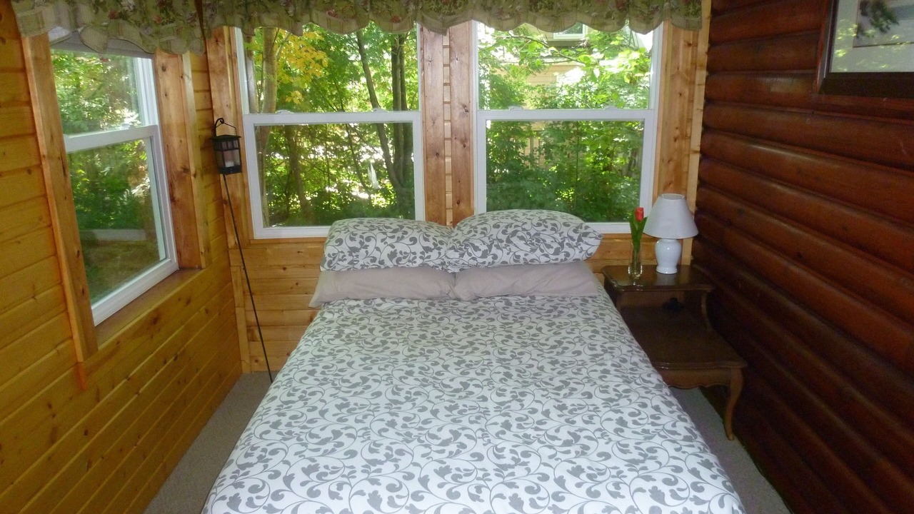 Photo of Bedroom in Grand Beach