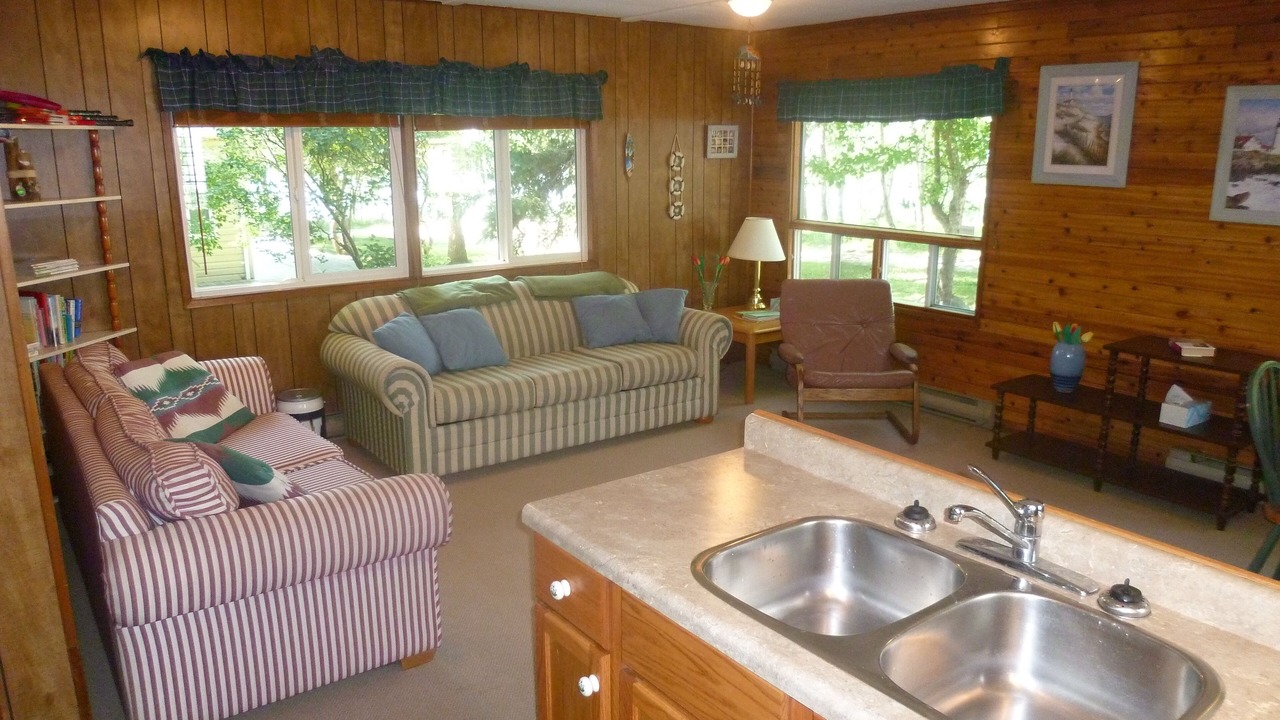 Photo of Livingroom in Grand Beach