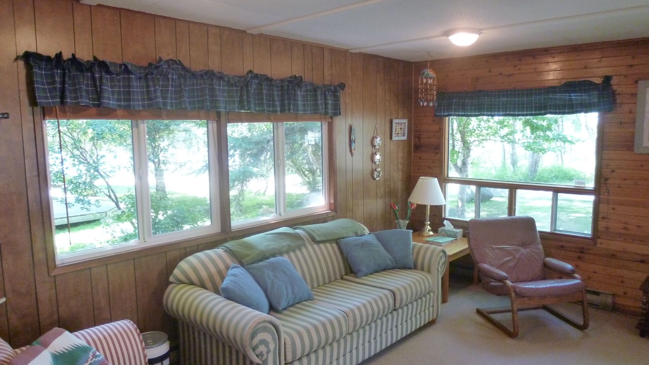 Photo of Livingroom in Grand Beach