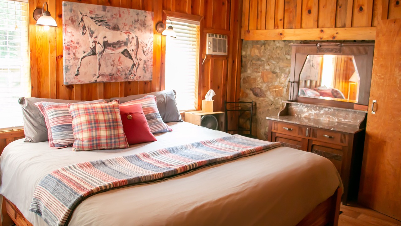 Photo of Bedroom in Hot Springs