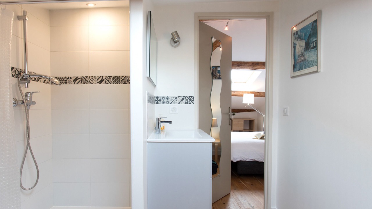 Photo of Bathroom in Gares