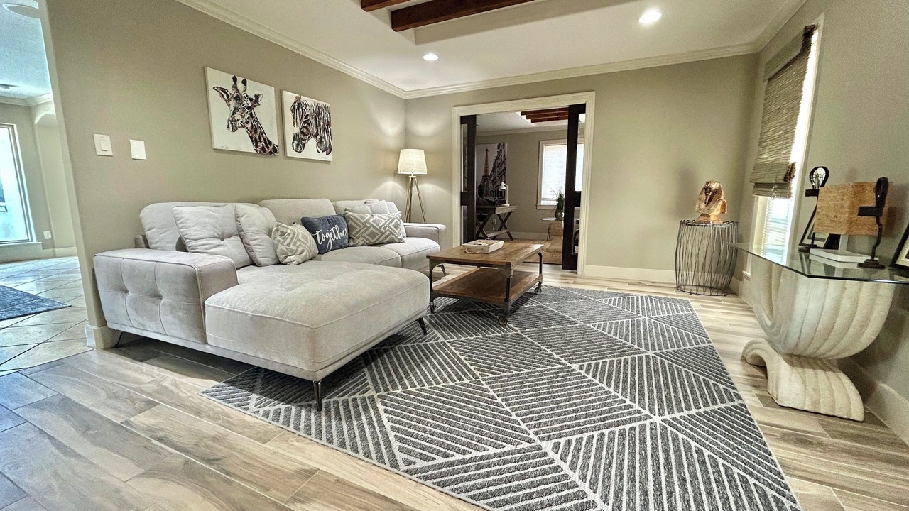 Photo of Livingroom in Houston