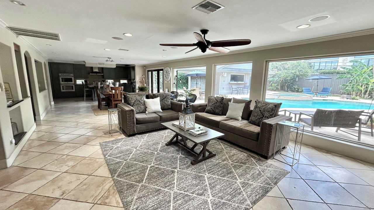 Photo of Livingroom in Houston
