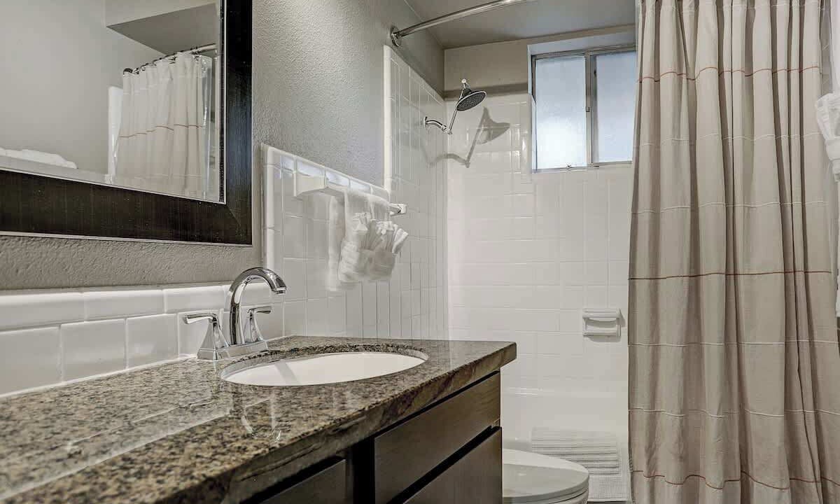 Photo of Bathroom in Uptown
