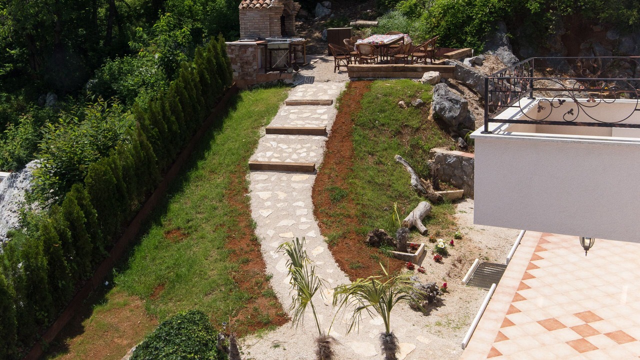 Photo of Outdoor in Opric