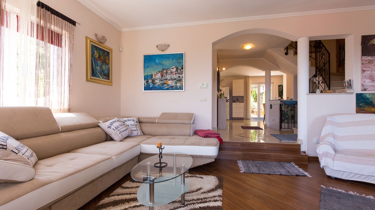 Photo of Livingroom in Opric
