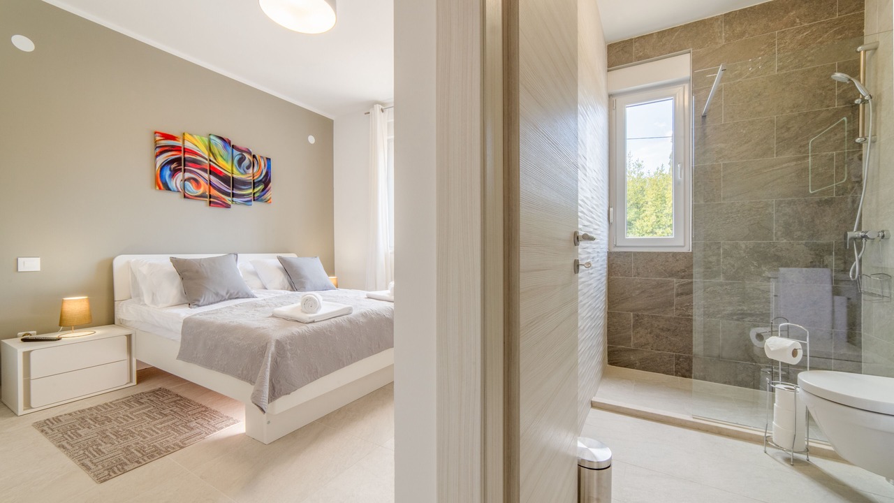 Photo of Bathroom in Komaji