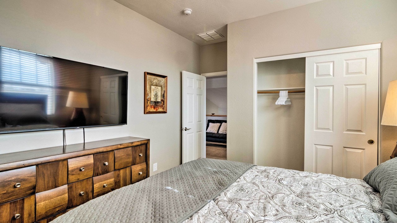 Photo of Bedroom in Rovey Farm Estates