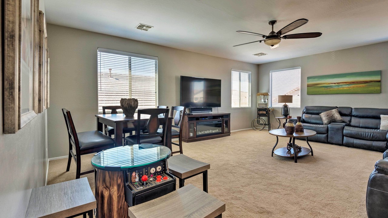 Photo of Livingroom in Rovey Farm Estates
