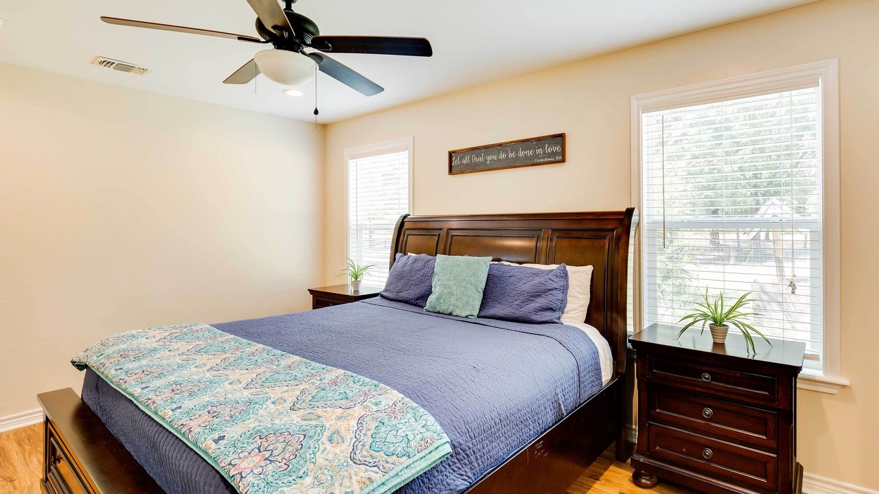 Photo of Bedroom in Emory