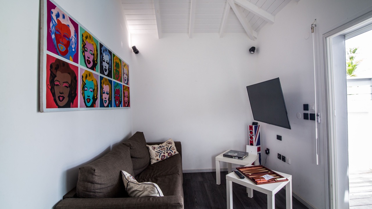 Photo of Livingroom in Orient Bay