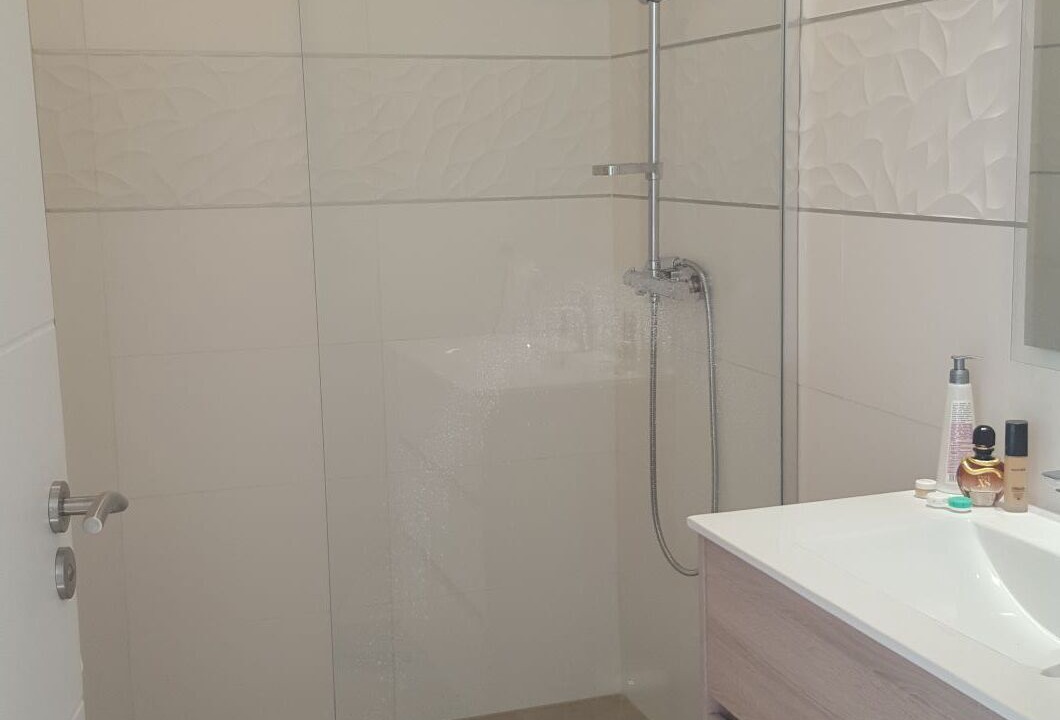 Photo of Bathroom in La Teste-de-Buch