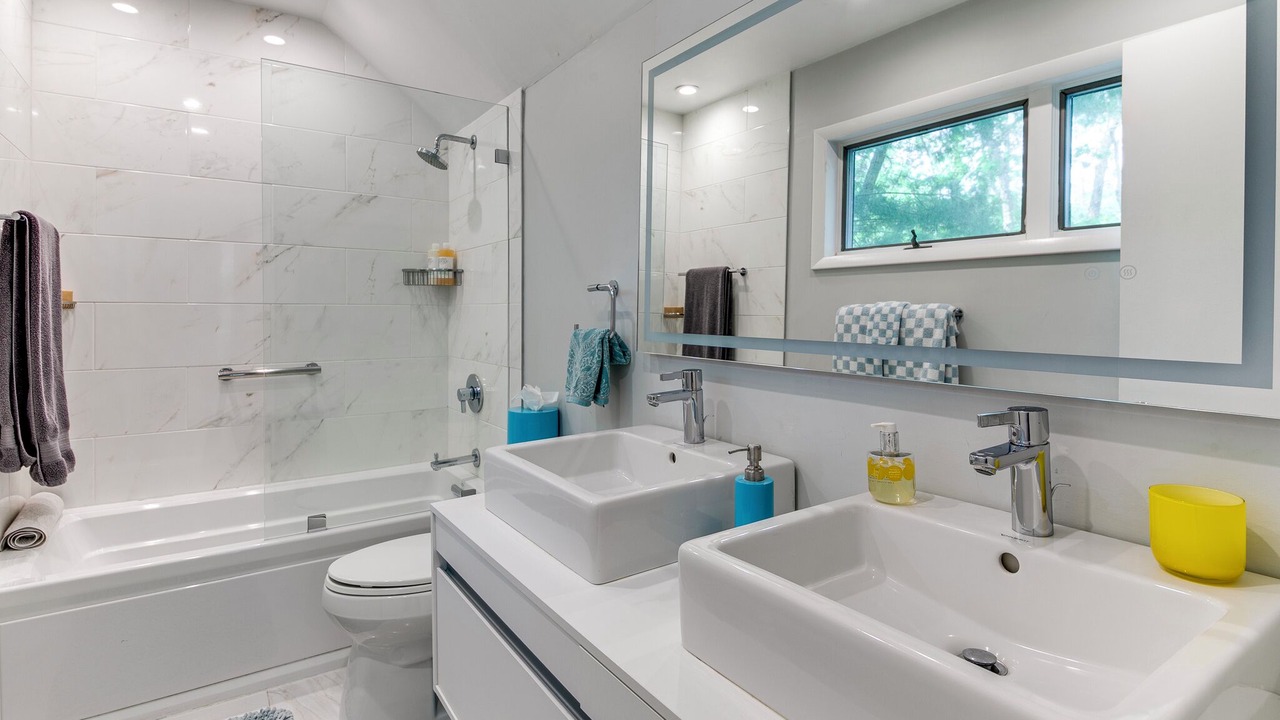 Photo of Bathroom in Northwest Harbor